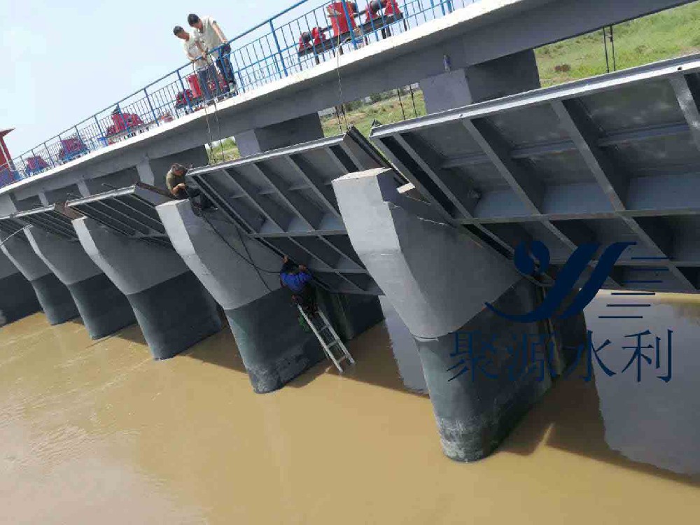 鋼制閘門工程現(xiàn)場(chǎng)